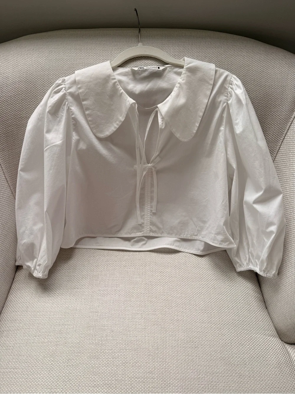 Zara White Cropped Blouse with Peter Pan Collar and Tie